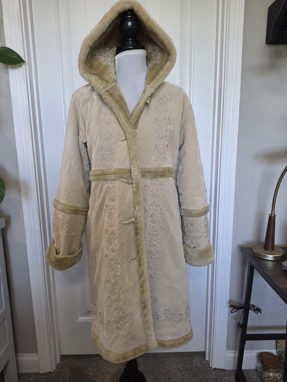 Oscar Sports Vintage Faux Suede,  Faux Fur-Trim Duster Coat Floral Embroidery Lg